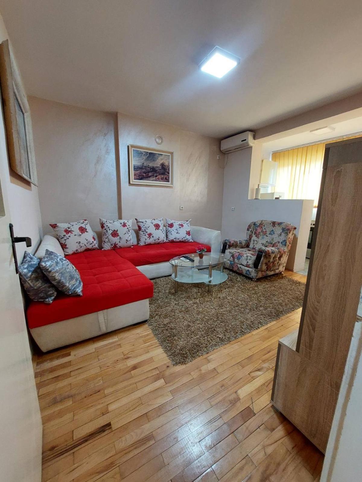 Apartment Vuk Podgorica Exteriör bild